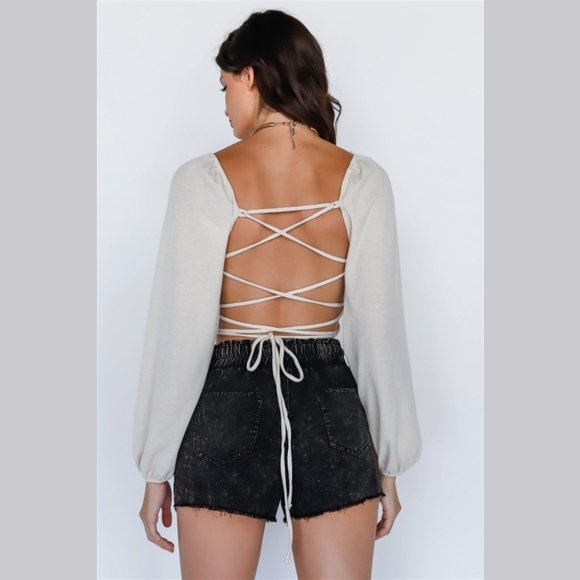 Taupe Waffle Knit V-Neck Black Lace Down Long Sleeve Crop Top - Picture 5 of 8